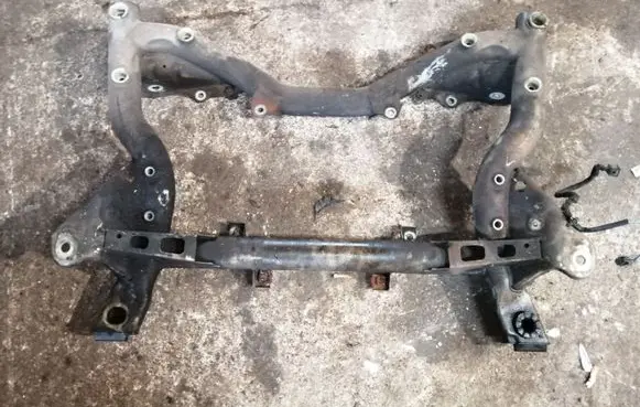 Mercedes-Benz E W212 Front subframe