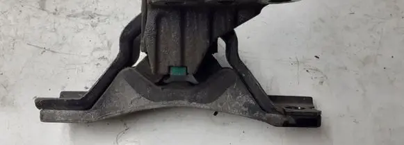 Opel Antara Engine mount bracket X04908