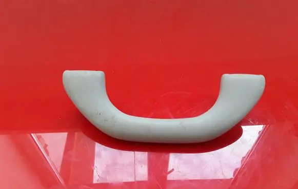Volkswagen PASSAT B6 Front interior roof grab handle 1K0857607