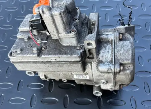Renault Zoe Air conditioning (A/C) compressor (pump) 926005020R 926005020