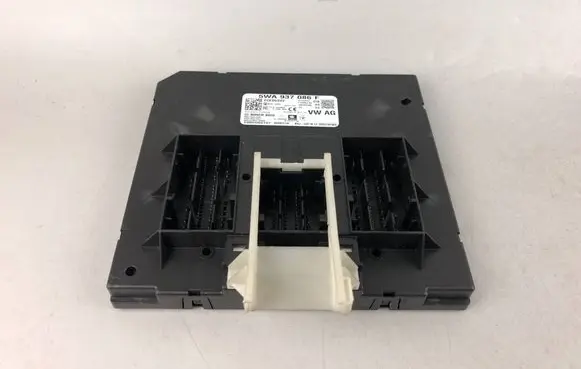 Volkswagen Golf VIII Comfort/convenience module 5WA937086F