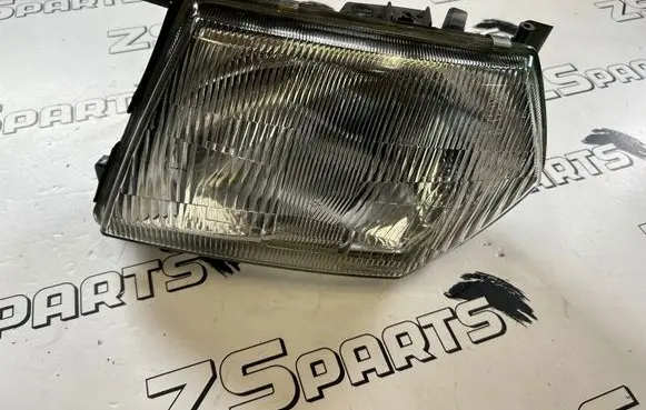 Nissan Patrol Y61 Headlight/headlamp
