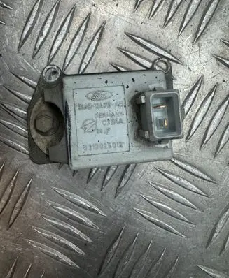 Ford Focus Ignition amplifier control unit 93AB12A019AB 0310025012 C7B1A