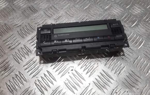 Volkswagen PASSAT B5.5 Climate control unit