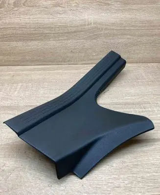 Mercedes-Benz E W212 Rear sill trim cover 2126860536 USED