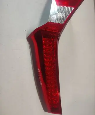 Tailgate rear/tail lights