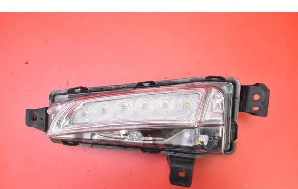Suzuki Grand Vitara II Front fog light W1378