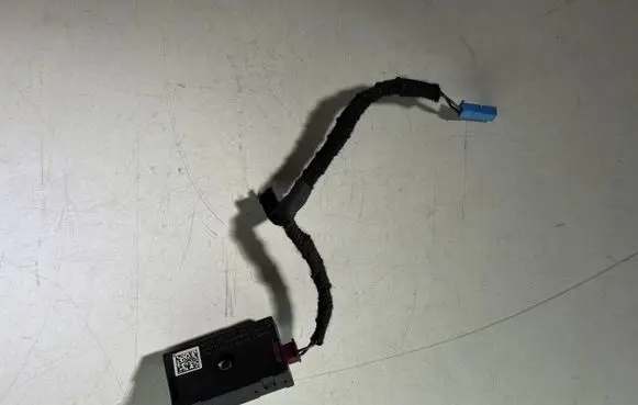 BMW 4 G22 G23 G24 G26 Aerial antenna filter 6835155