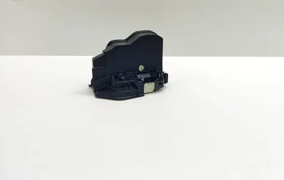 BMW 5 E60 E61 Front door lock 7167074 51217167074 51217154626