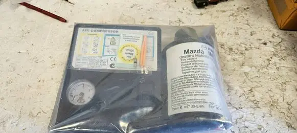 Mazda CX-60 Tire air pump compressor GS1D37C20 AIRCOMPRESSOR FE0137C10