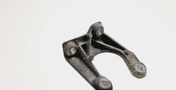 Volvo XC60 Front differential bracket 30713236