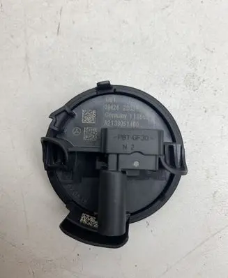 Mercedes-Benz GLC X253 C253 Airbag deployment crash/impact sensor A2139051400