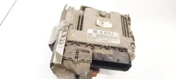 Volkswagen Golf V Engine control unit/module 03G906021PL