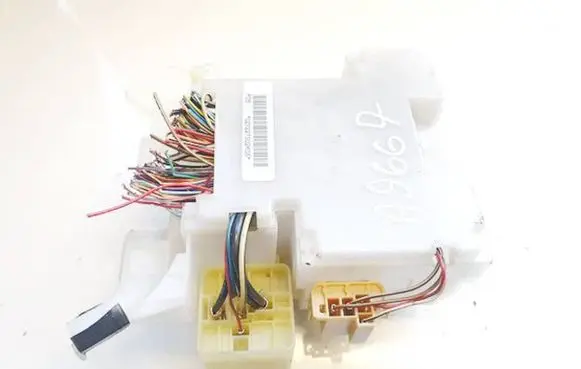Toyota Corolla E120 E130 Fuse box set 7019ta1 6189
