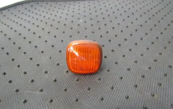 Audi A4 S4 B5 8D Front fender indicator light 4d0949127b