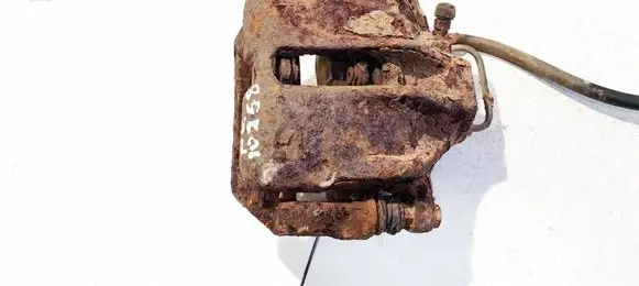 Volkswagen PASSAT B5 Front brake caliper 
