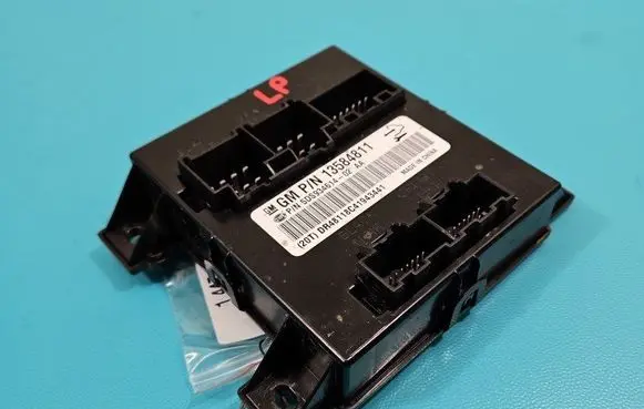 Opel Insignia A Central body control module 13584811 IMPRK1447142