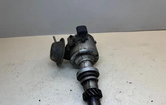 Audi 100 200 5000 C3 Spark distributor 055905206 0237020037 Z415