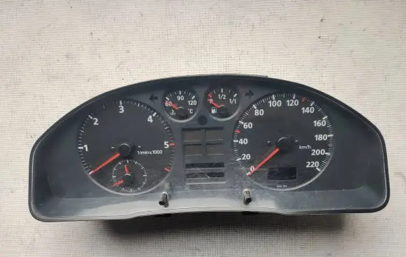 Audi A4 S4 B5 8D Speedometer (instrument cluster) 8D0919272B 260297