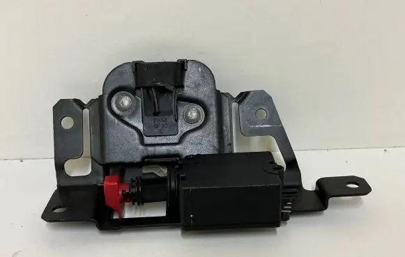 BMW X3 E83 Tailgate/trunk/boot lock/catch/latch 7057364 51247057364