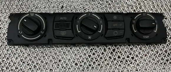 BMW 5 E60 E61 Climate control unit 6956825
