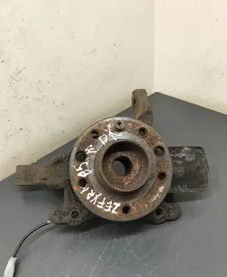 Opel Zafira A Front wheel hub