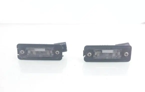 Volkswagen Golf V Number plate light 1J6943021B