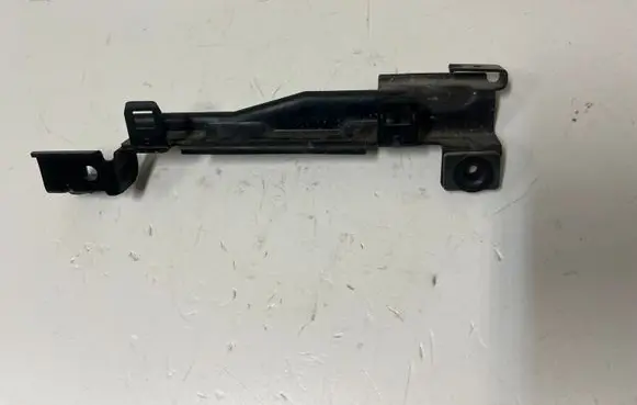 KIA Sportage Engine mounting bracket