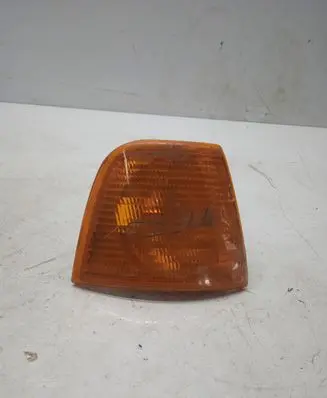 Audi 80 90 B3 Front indicator light 893953050