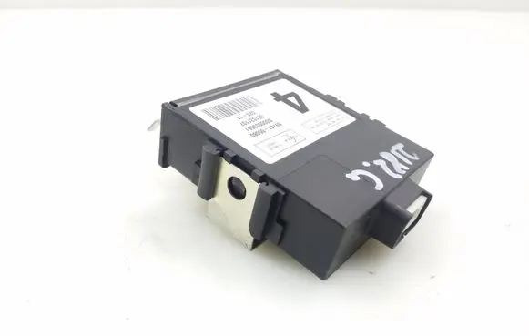 Toyota Avensis T270 Door control unit/module 8974105080