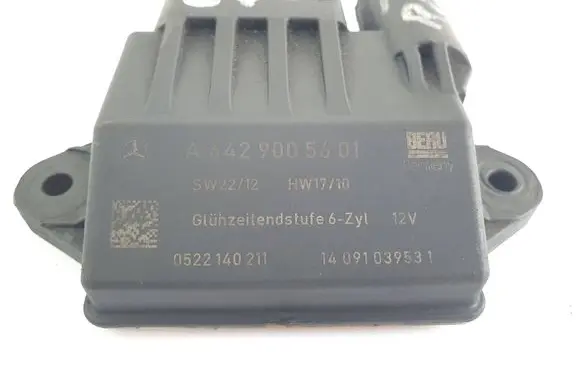 Mercedes-Benz E W212 Glow plug pre-heat relay A6429005601