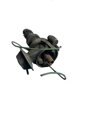 Volkswagen PASSAT B2 Spark distributor 056905205A