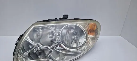 Chrysler Grand Voyager II Headlight/headlamp LPL063