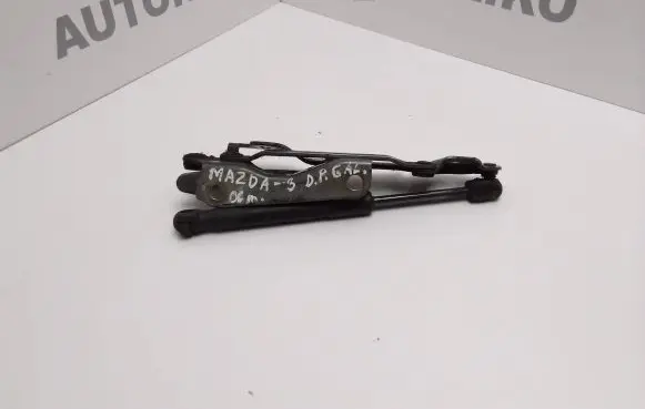 Mazda 3 I Tailgate/trunk/boot hinge