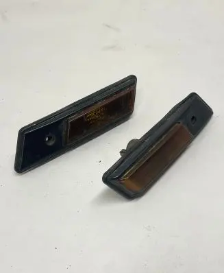 BMW 5 E34 Front fender indicator light