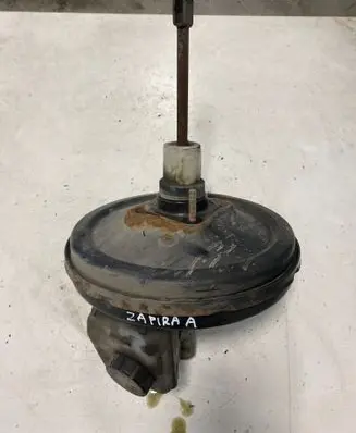 Opel Zafira A Brake booster 90498034 G10M