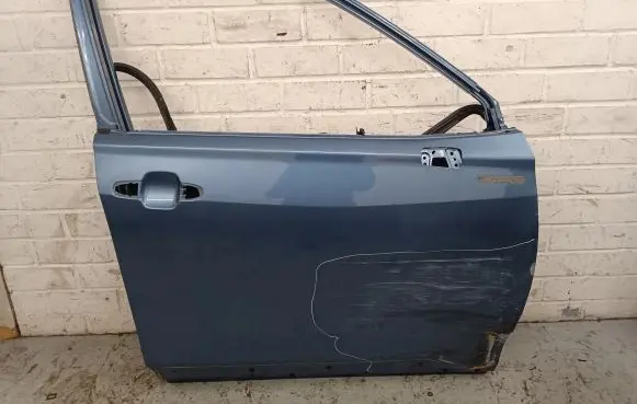 Subaru Forester SK Front door