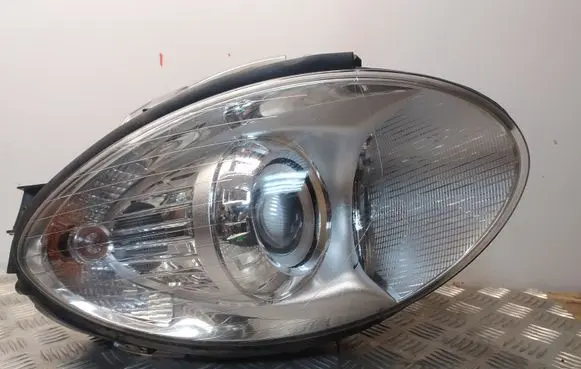 Mercedes-Benz R W251 Headlight/headlamp A2518202261