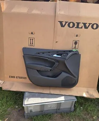 Opel Insignia A Front door card panel trim 22846586