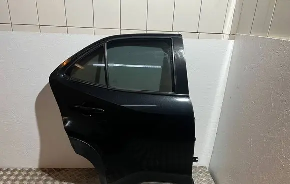 Toyota Yaris Cross Rear door 