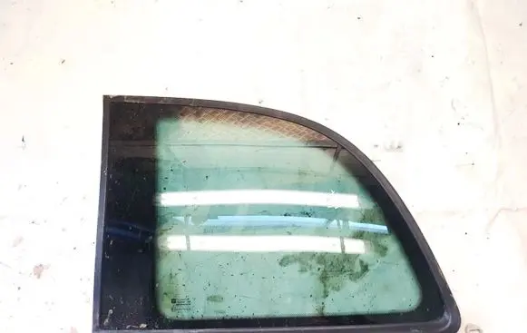 Opel Zafira A Rear side window