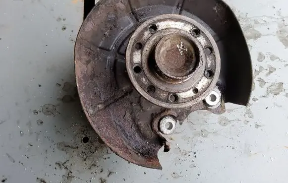 Opel Vectra C Rear wheel hub spindle/knuckle 