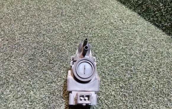Renault Master III Vacuum valve 149566215R