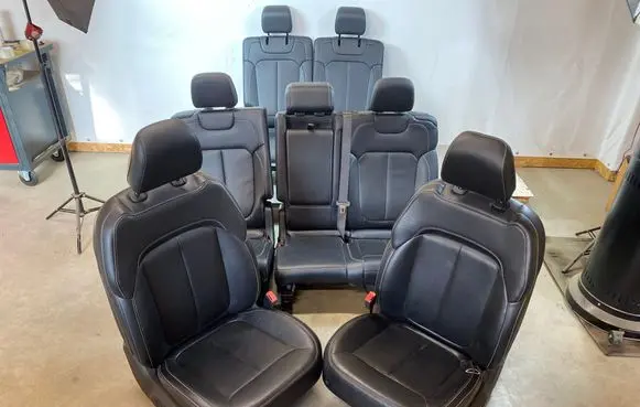 Jeep Grand Cherokee WL Seat set 