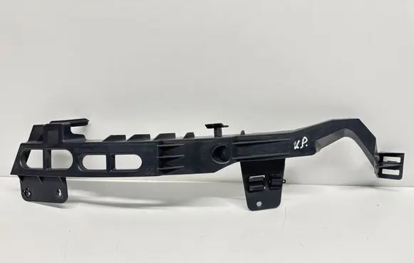 Front bumper mounting bracket