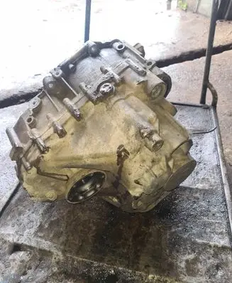Volkswagen Touran I Manual 6 speed gearbox 02Q301107 020301107