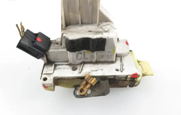 Ford Mondeo MK II Rear door lock 96BGF26413BR