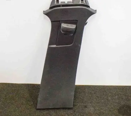 Volvo XC40 (B) pillar trim (top) 31457493