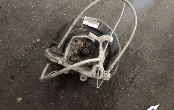 BMW 5 E39 Rear wheel hub spindle/knuckle
