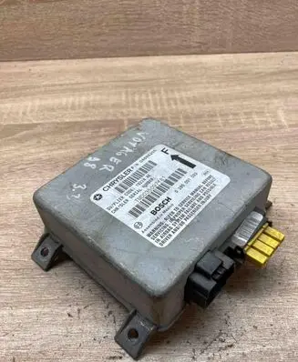 Chrysler Voyager Airbag control unit/module 04686256 0285001093